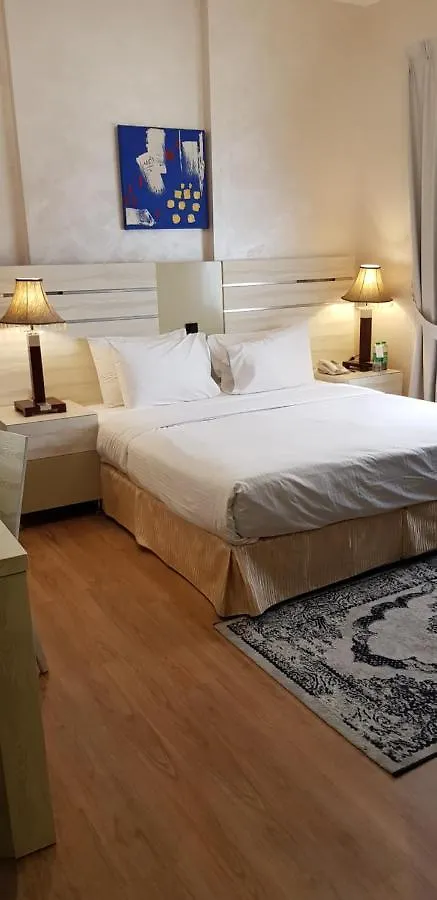 Апарт-отель Boulevard City Suites Hotel Apartments Dubai